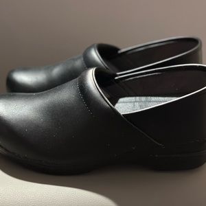Dansko Clogs XPro Size 41 Non Slip